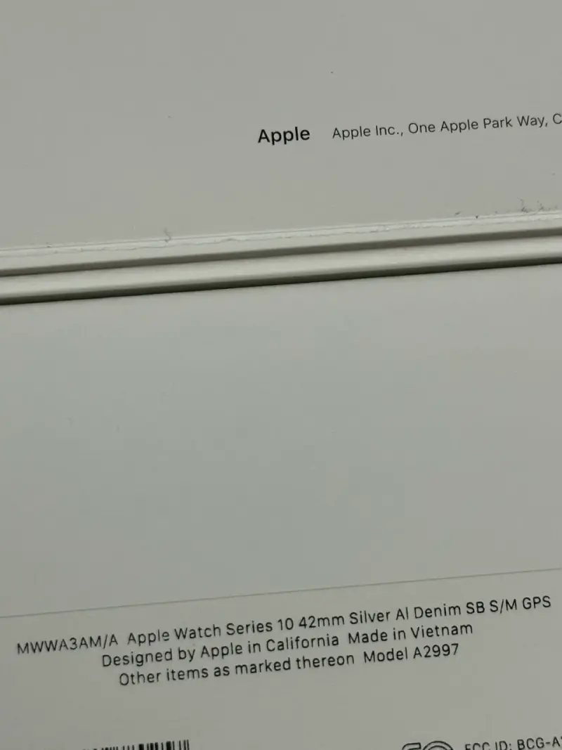 Apple Watch Series 10 incluye correas y cargador - 6