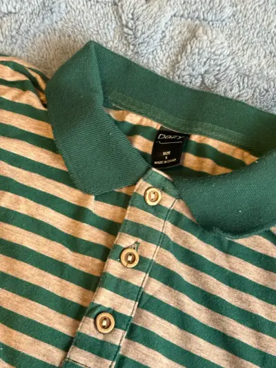 Polera Polo Rayada Verde y Beige Dazy - miniatura 3