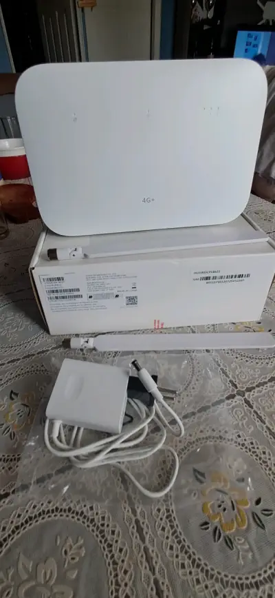 Router Huawei 4G+ con antenas desmontables - miniatura 2