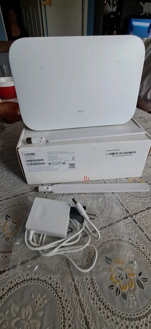 Router Huawei 4G+ con antenas desmontables - 3