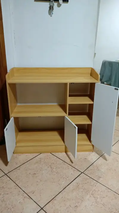 Mueble organizador de madera con puertas - miniatura 3