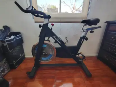 Bicicleta spinning con cadena - miniatura 1