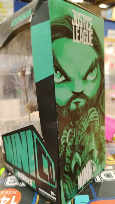 Figura de colección Aquaman Mini Co. Justice League - miniatura 3