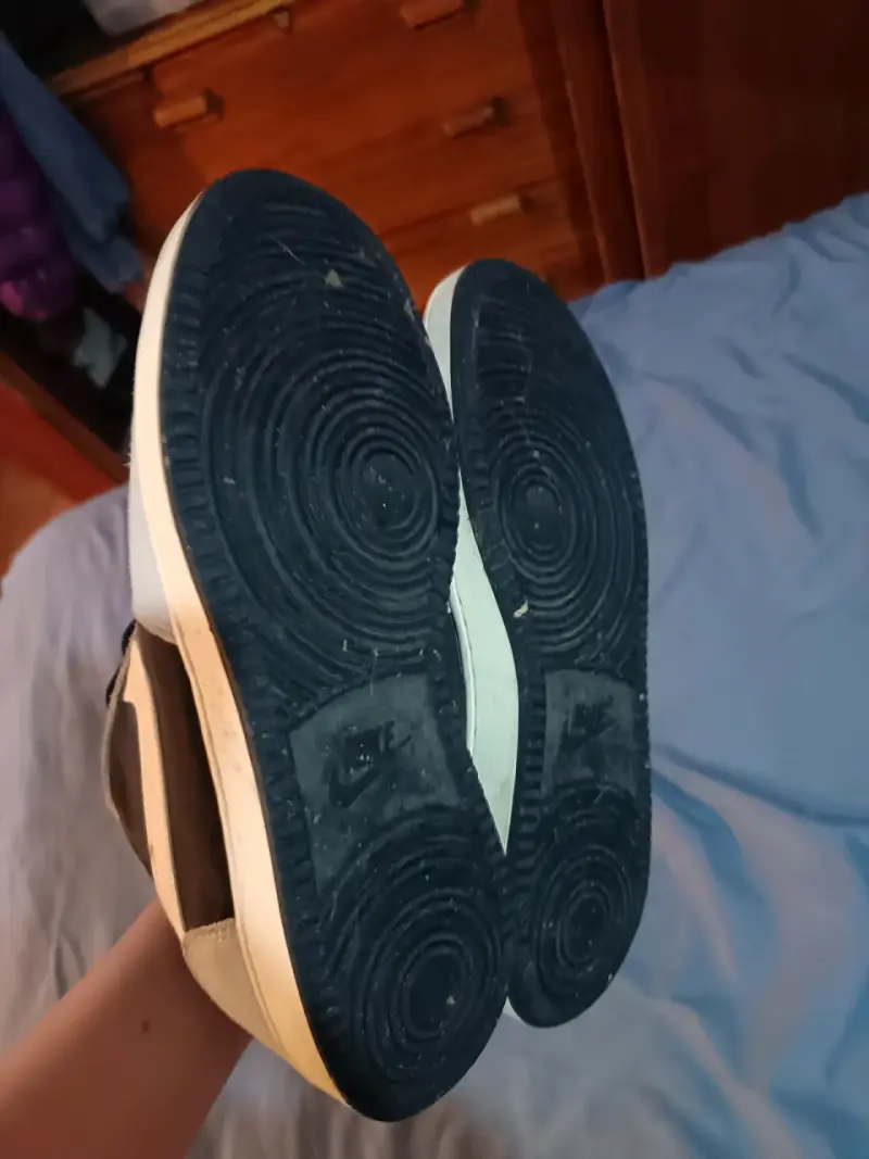 Zapatillas deportivas Nike negras y grises - 4