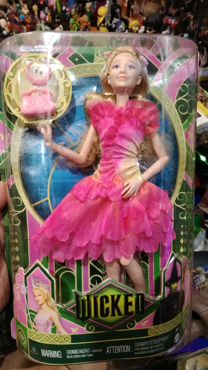 Muñeca Glinda de Wicked con vestido rosa - 1