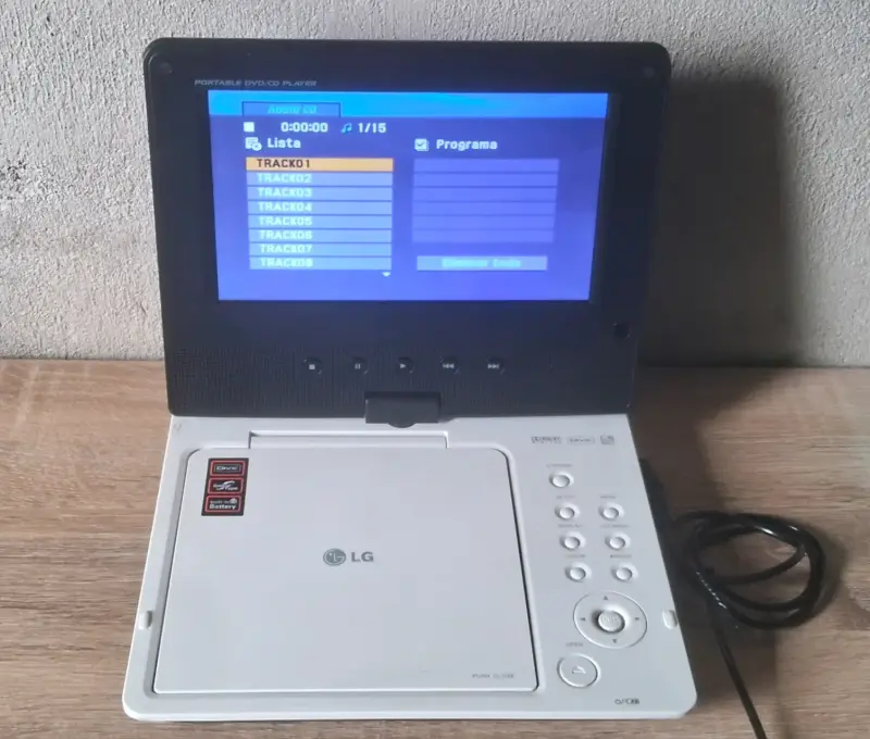 Reproductor DVD/CD Portátil LG DP351G Giratorio - 2