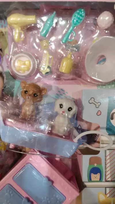 Muñeca con accesorios de cuidado de mascotas - miniatura 4