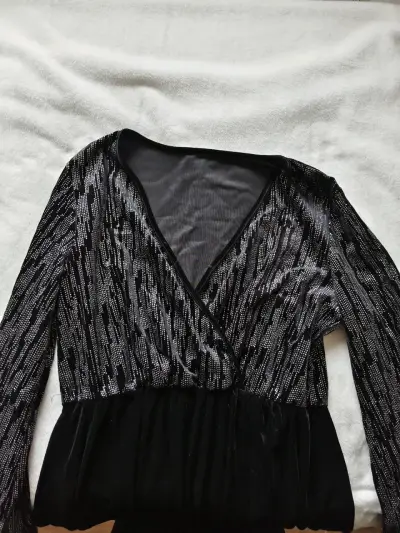Vestido negro con brillo para mujer - miniatura 3
