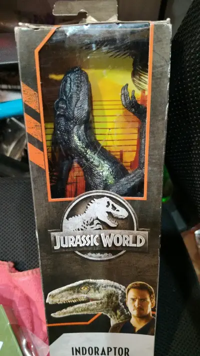 Figura de acción Indoraptor Jurassic World - miniatura 1