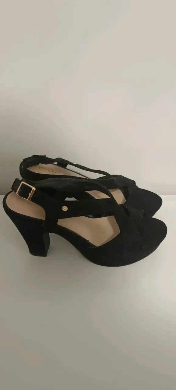 Sandalias de tacón negras elegantes - 2