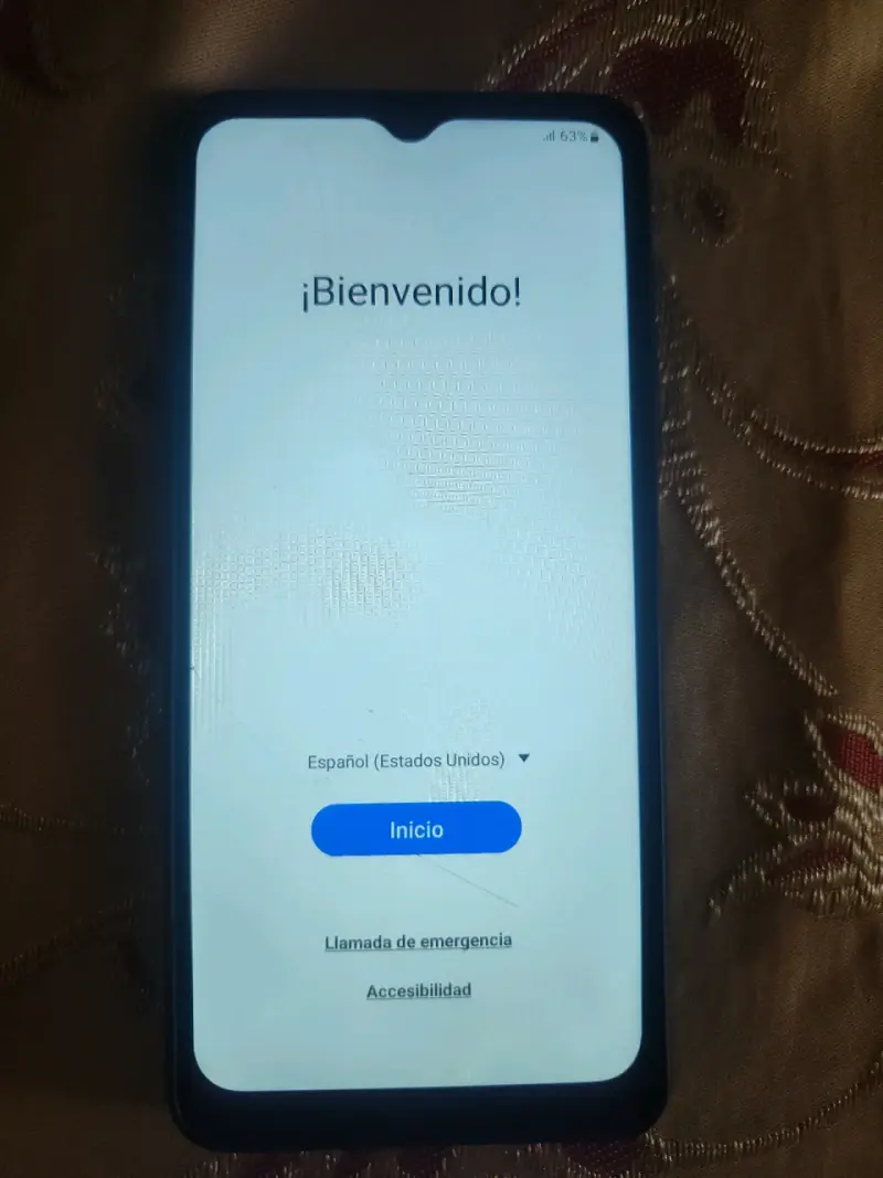 Samsung Galaxy A12 smartphone en buen estado - 2