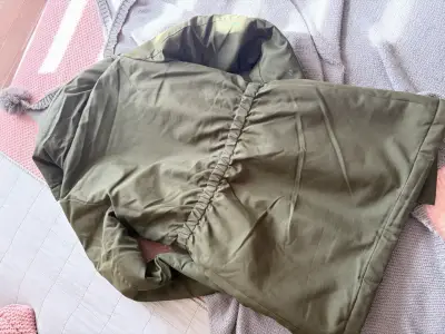 Parka verde militar para mujer marca Only - miniatura 3