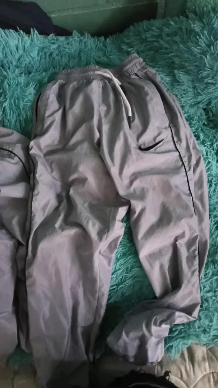 Conjunto deportivo Nike gris para hombre - 2