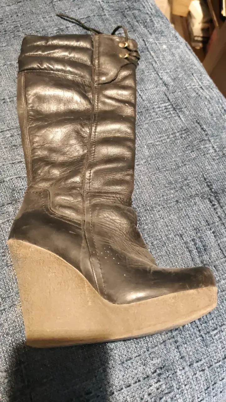 Botas de cuero negras con plataforma alta - 2