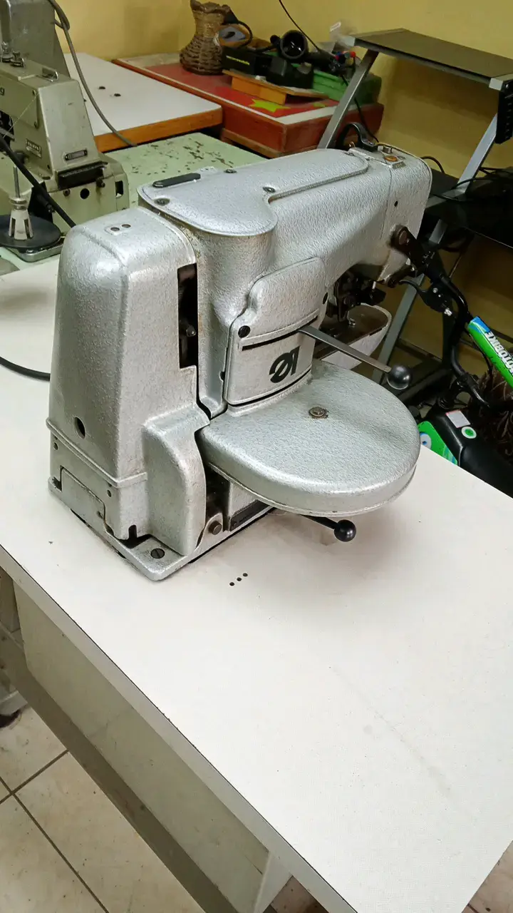 Máquina Atracadora Industrial Durkopp - 2