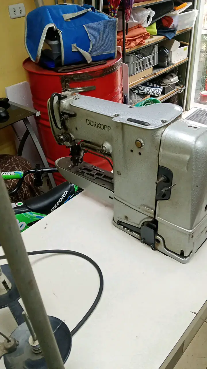 Máquina Atracadora Industrial Durkopp - 3