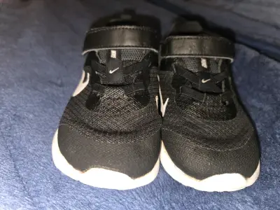 Zapatillas deportivas negras para niños Nike - miniatura 4