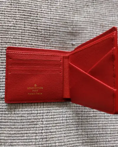 Billetera Louis Vuitton x Supreme roja de cuero - miniatura 3