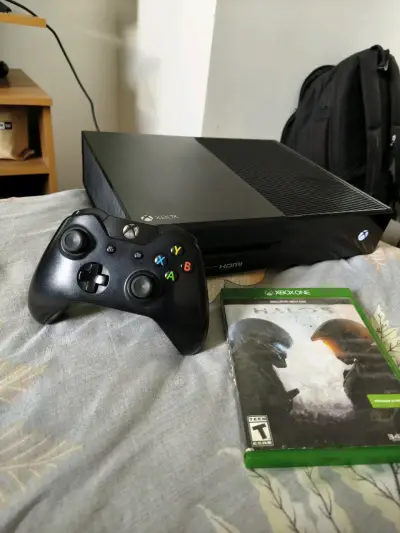 Consola Xbox One con juegos - miniatura 1