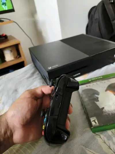 Consola Xbox One con juegos - miniatura 2