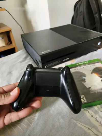 Consola Xbox One con juegos - miniatura 3