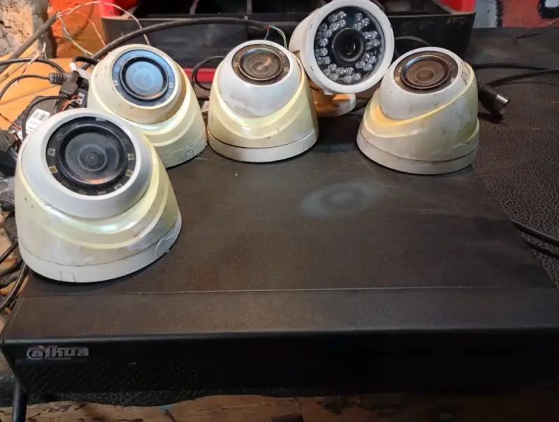 Sistema de Cámaras de Seguridad Dahua con DVR - 5