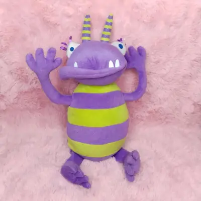 Peluche Scary Monsters morado y verde - miniatura 1