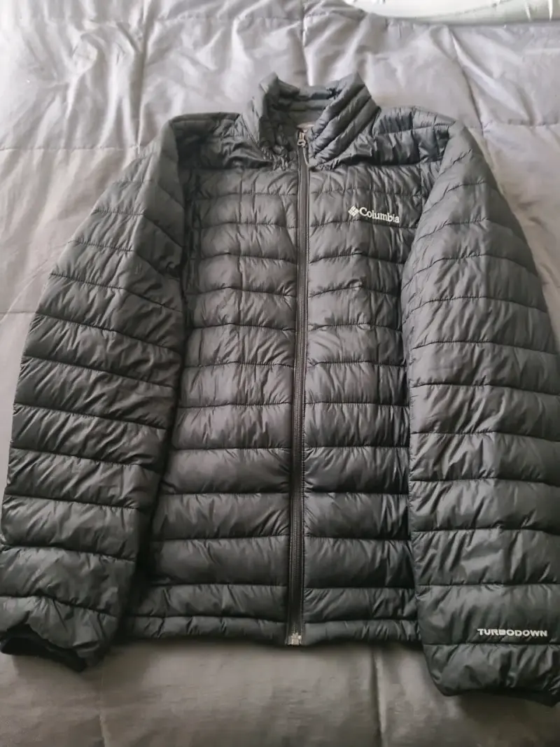 Chaqueta Columbia negra con tecnología Omni-Heat