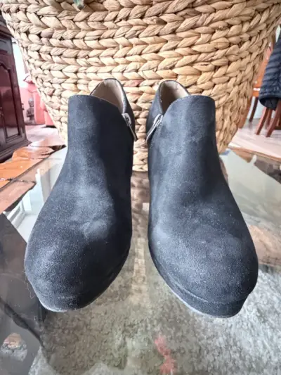 Botines de tacón negro para mujer con cierre - miniatura 1