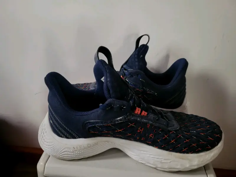curry 9 talla 10us - 2