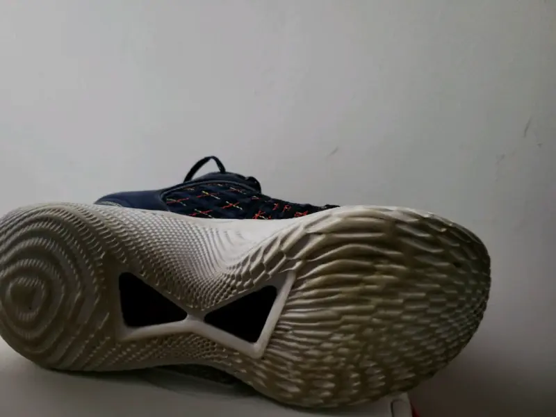 curry 9 talla 10us - 4