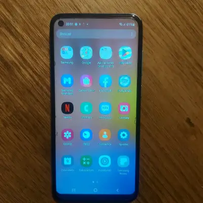 Smartphone Samsung Galaxy A11 en buen estado - miniatura 1