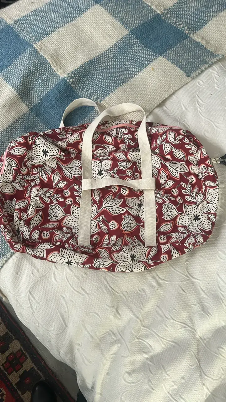 Bolso de tela estampado floral rojo - 3