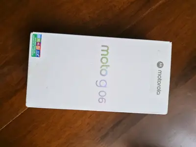 Smartphone Motorola Moto G06 con 256 Almacenamient - miniatura 1