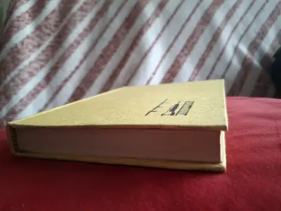 Libro 'El Espía Que Viene del Cielo' edición 1970 - miniatura 3