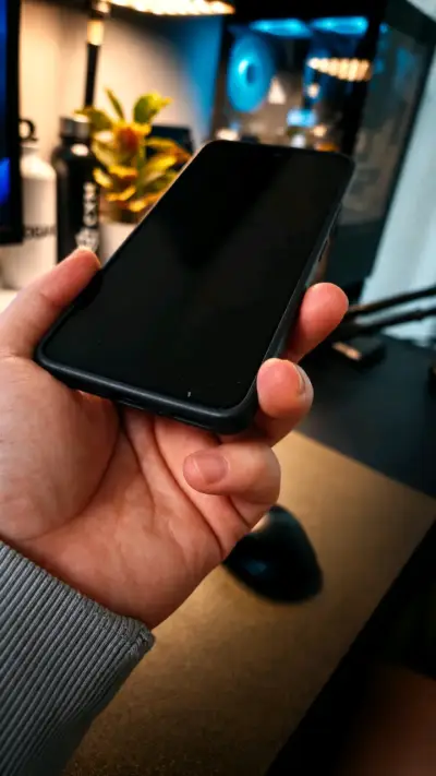 Xiaomi Redmi 13c con carcasa como nuevo - miniatura 4