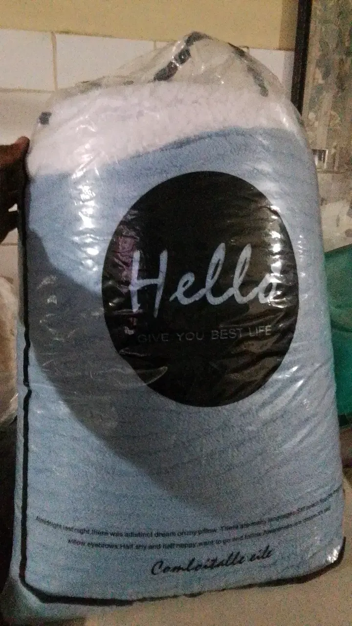 Set de cobertores Hello en varios colores