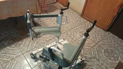 Silla de transferencia para baño Dr.Care - miniatura 4