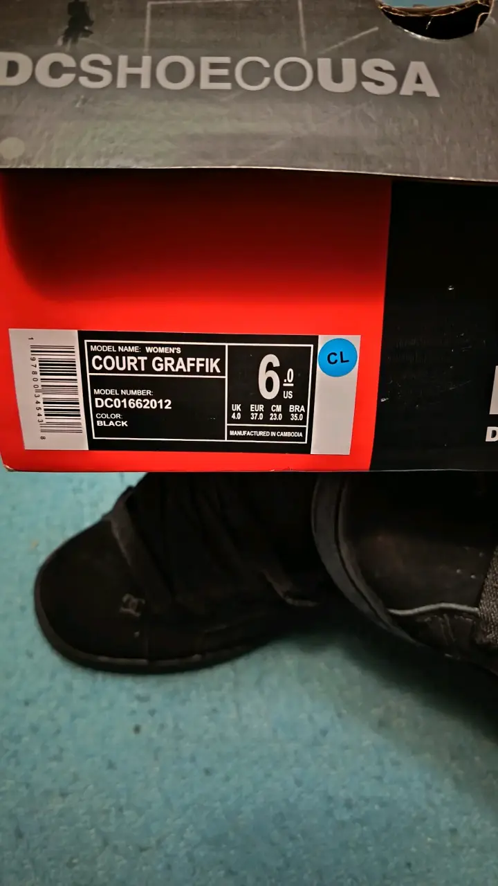 Zapatillas negras DC Court Graffik para mujer - 4
