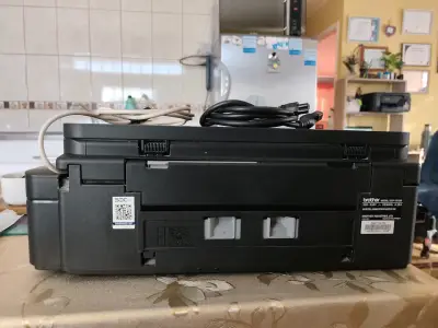 Impresora multifuncional Brother DCP-T510W con WiFi - miniatura 3