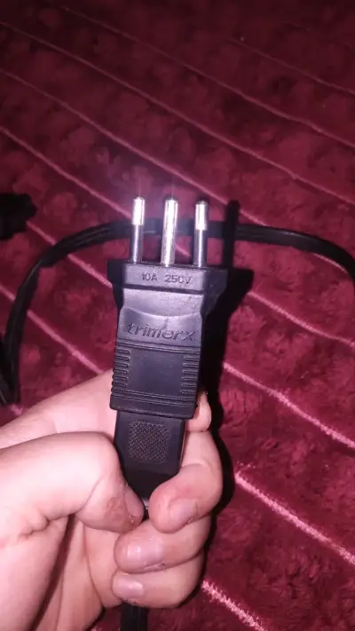 Parte de cargador para laptop - miniatura 2