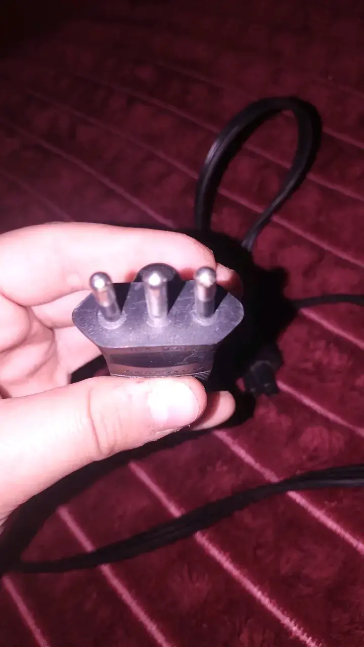 Parte de cargador para laptop - 5