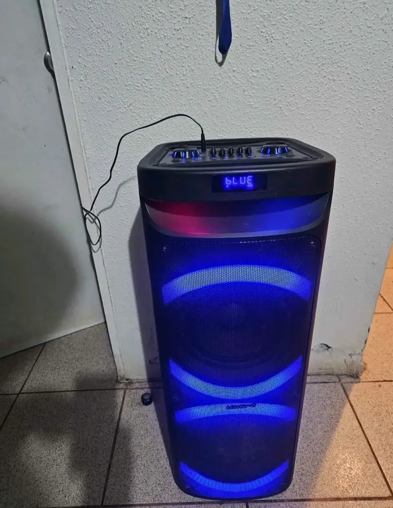 Parlante Bluetooth Master-G con Luces LED - 1