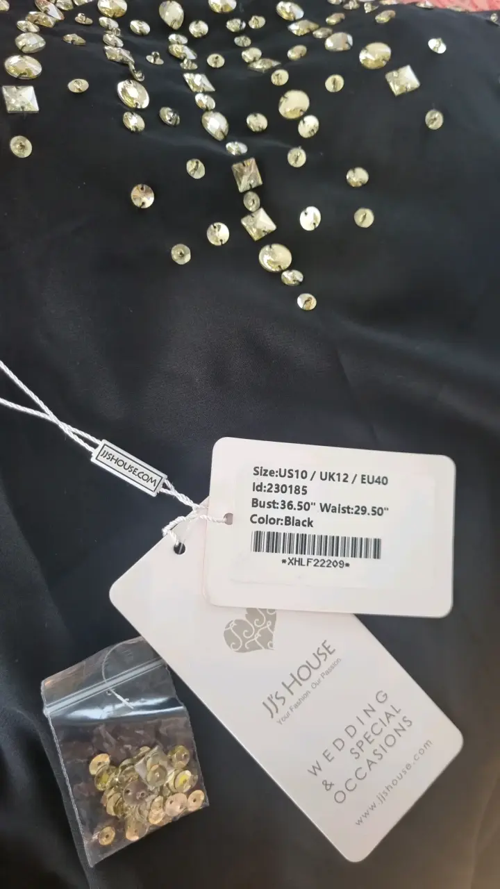 Vestido negro elegante con apliques brillantes - 3
