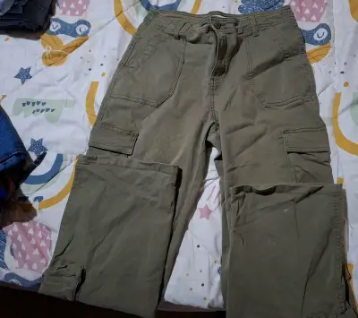 Lote de pantalones de mezclilla y cargo de mujer - miniatura 4