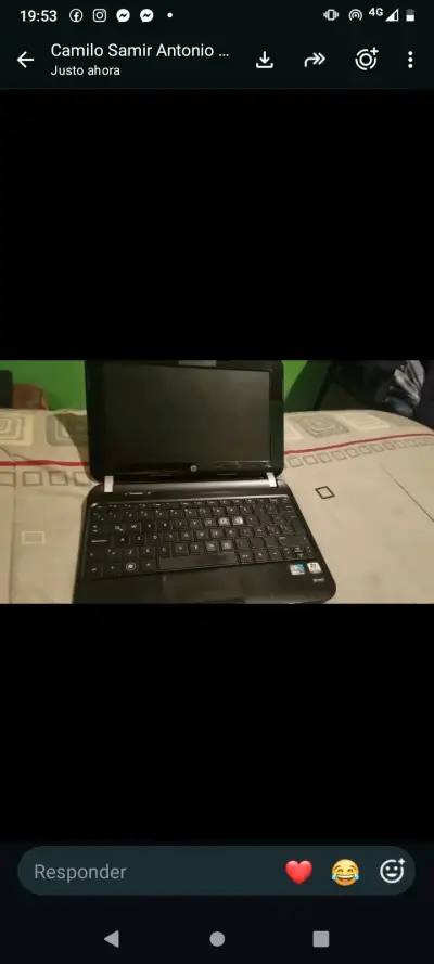 Notebook HP compacto en buen estado - miniatura 1