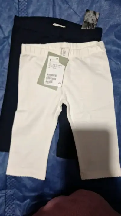 Pack de leggings para bebé H&M en colores básicos - miniatura 2