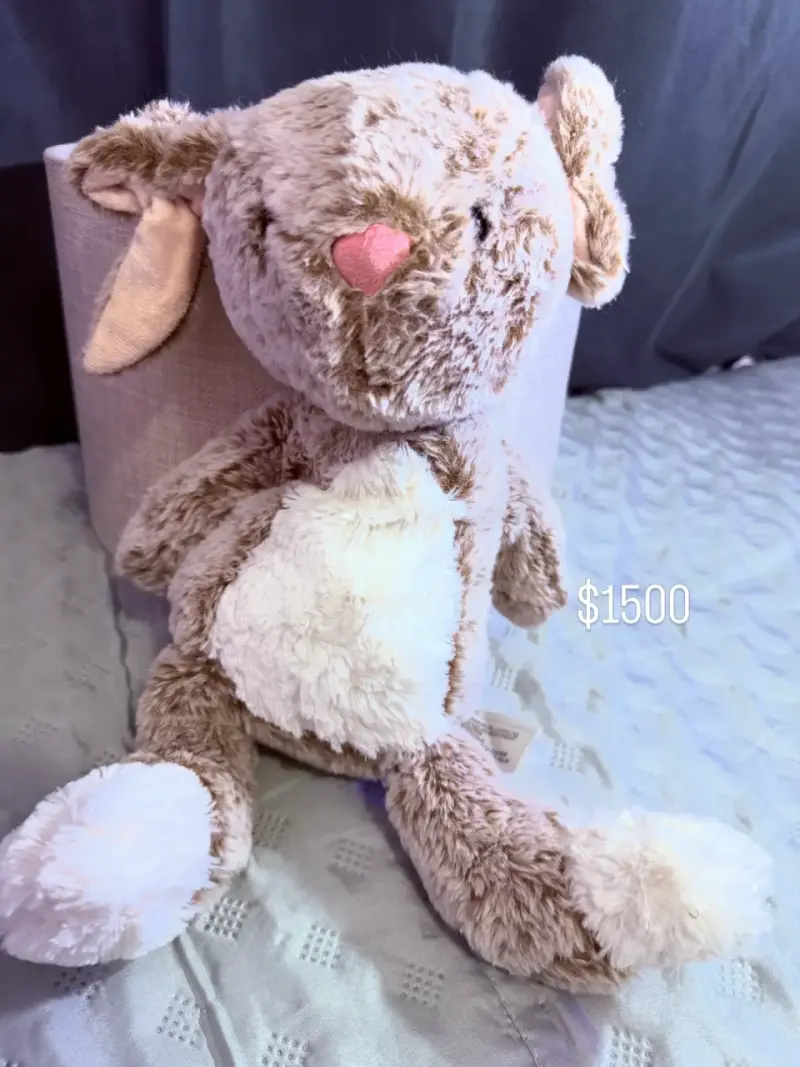 Peluche de conejo suave y tierno