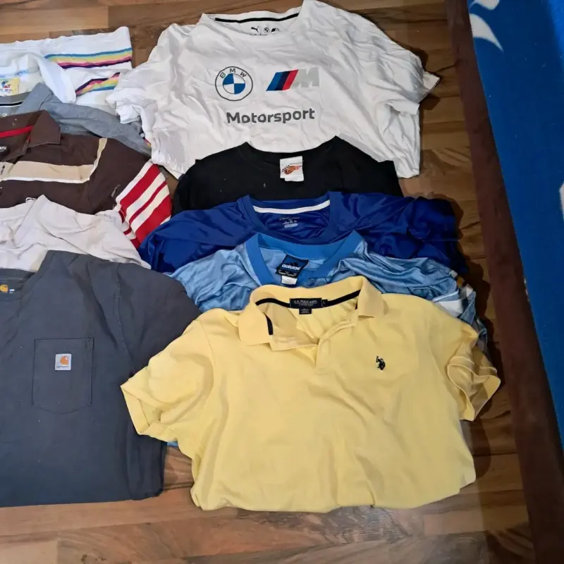 Lote de Poleras y Polerones Variados para Hombre - 3