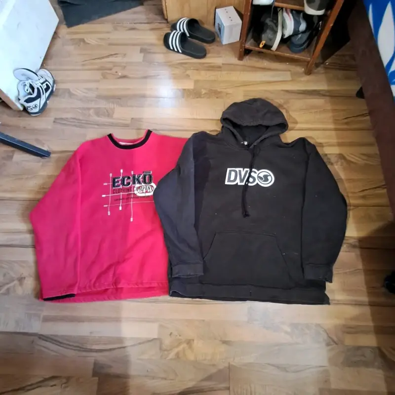 Lote de Poleras y Polerones Variados para Hombre - 4